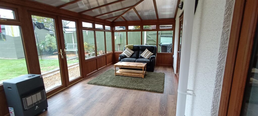 Llanrhaeadr Ym Mochnant photo 37