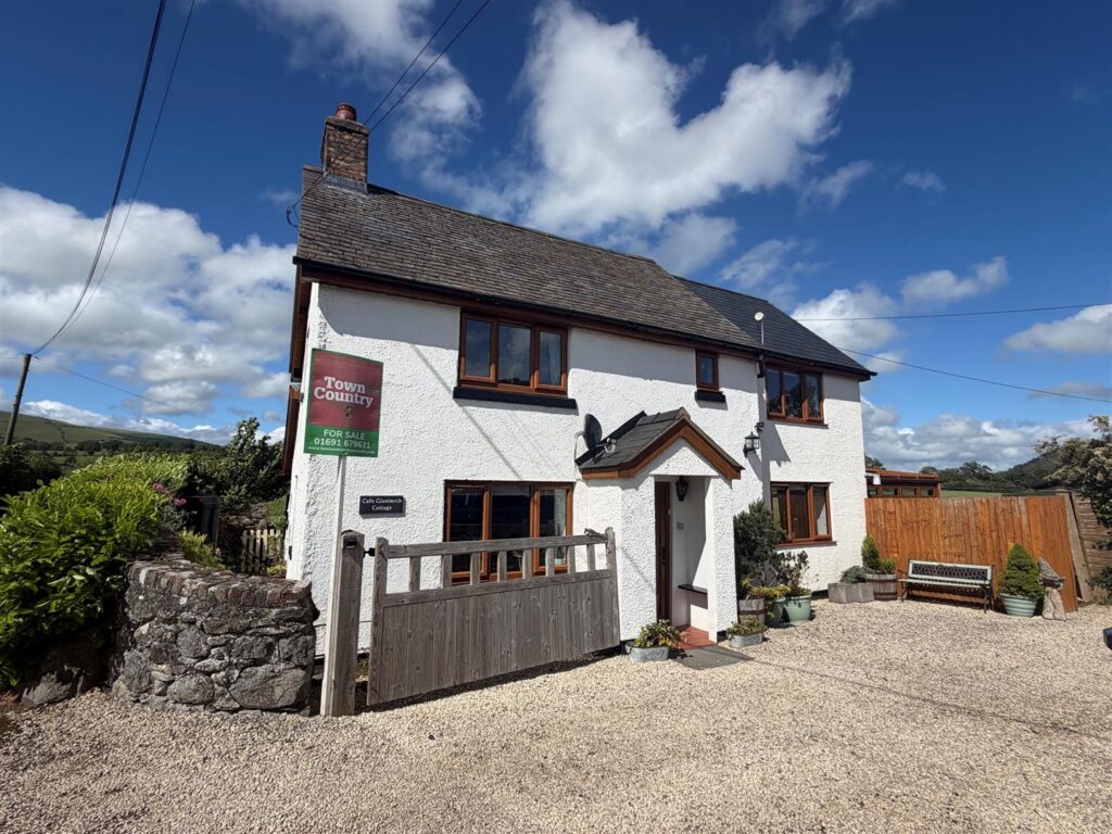 Llanrhaeadr Ym Mochnant