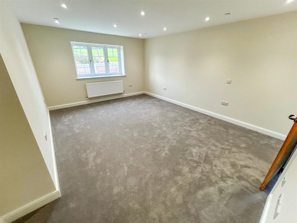 Breidden View, Llansantffraid photo 7