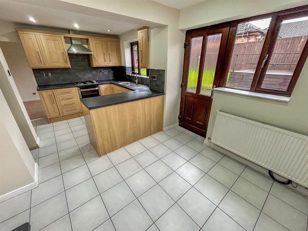 Crampton Court, Oswestry photo 2