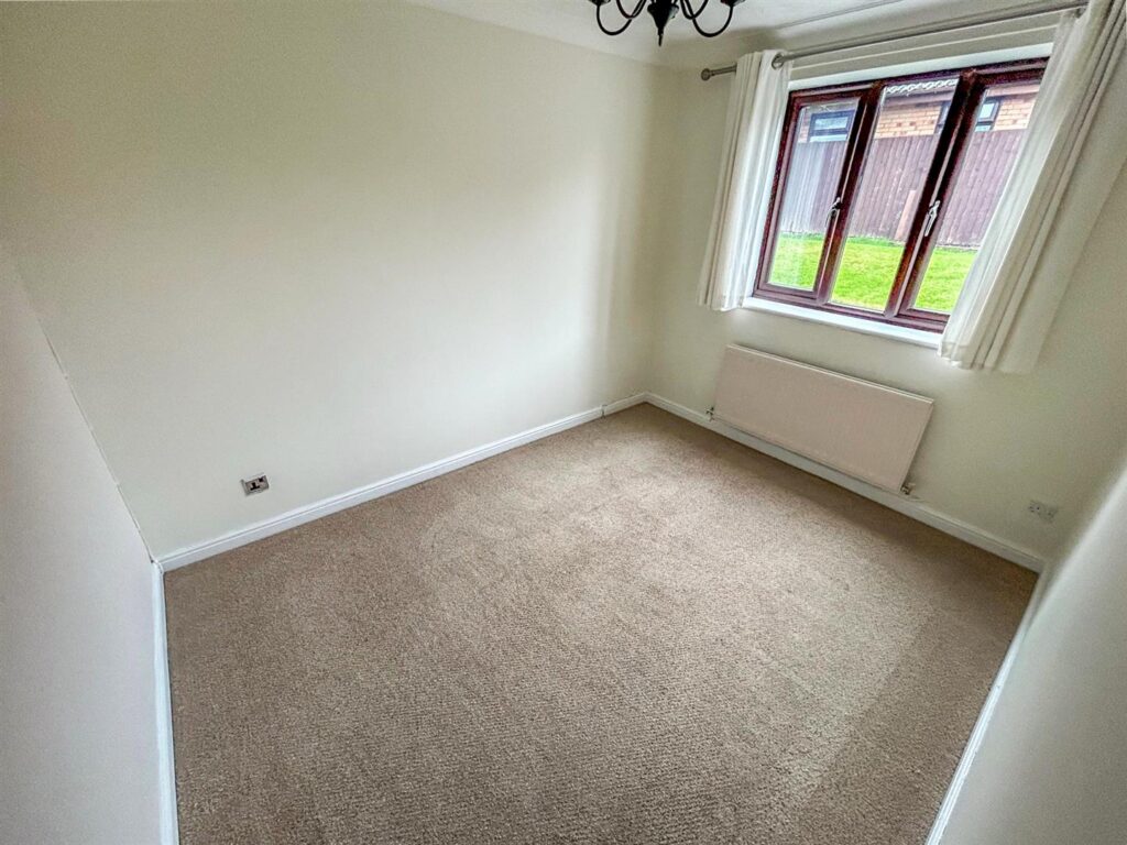 Crampton Court, Oswestry photo 12