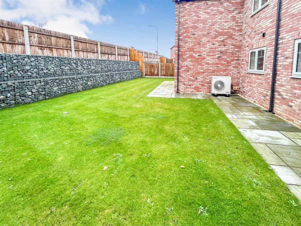 Breidden View, Llansantffraid photo 13