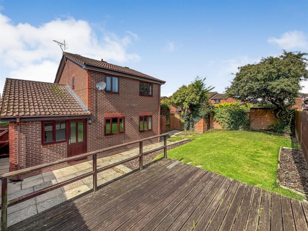 Crampton Court, Oswestry photo 7