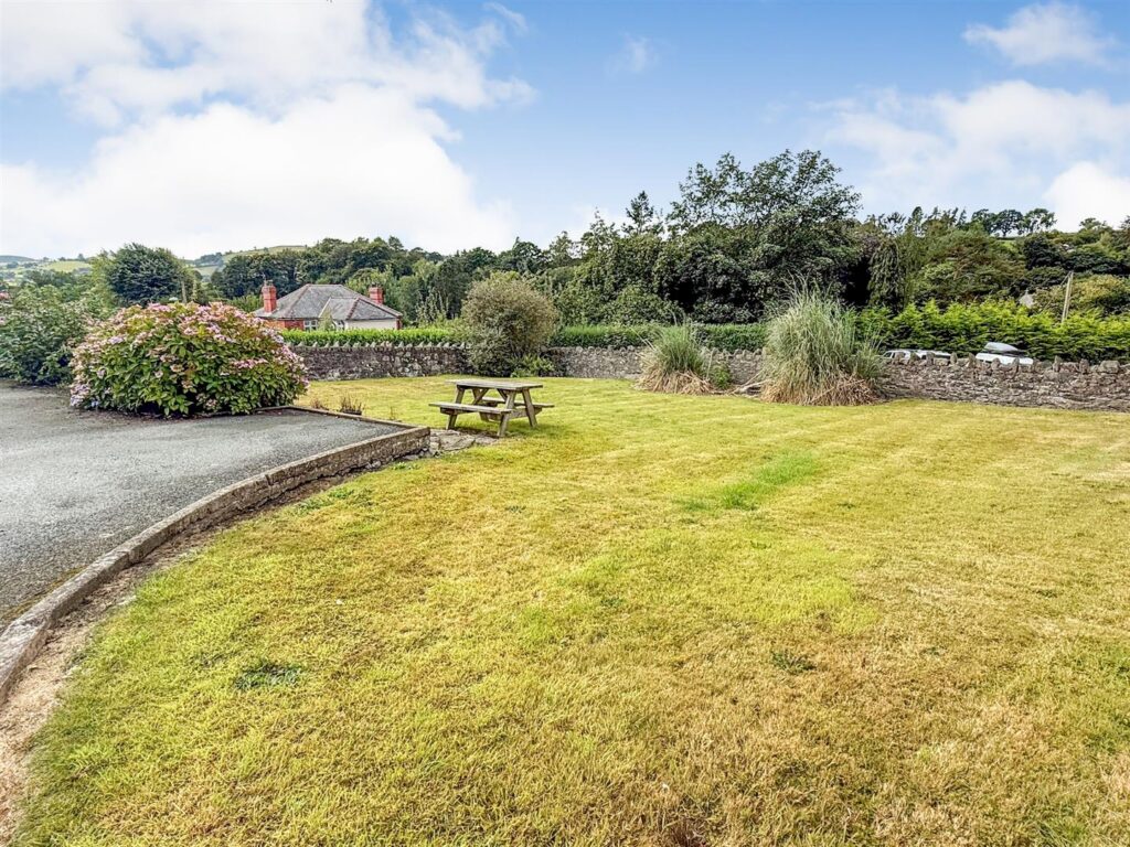 Park Street, Llanrhaeadr photo 18