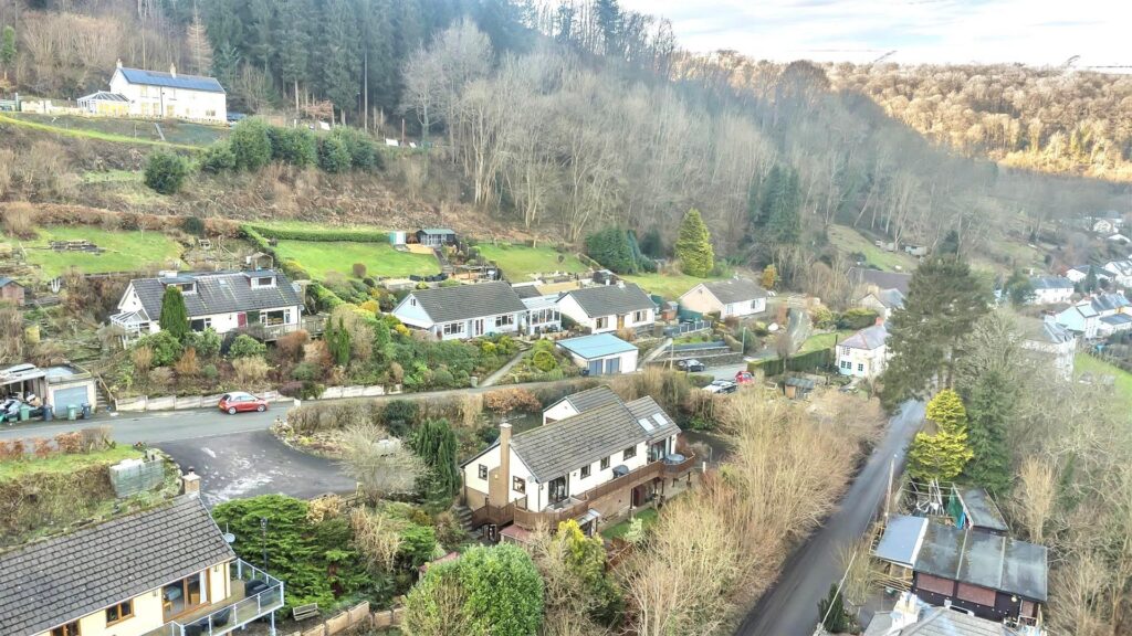 Nantyr Road, Glyn Ceiriog photo 19