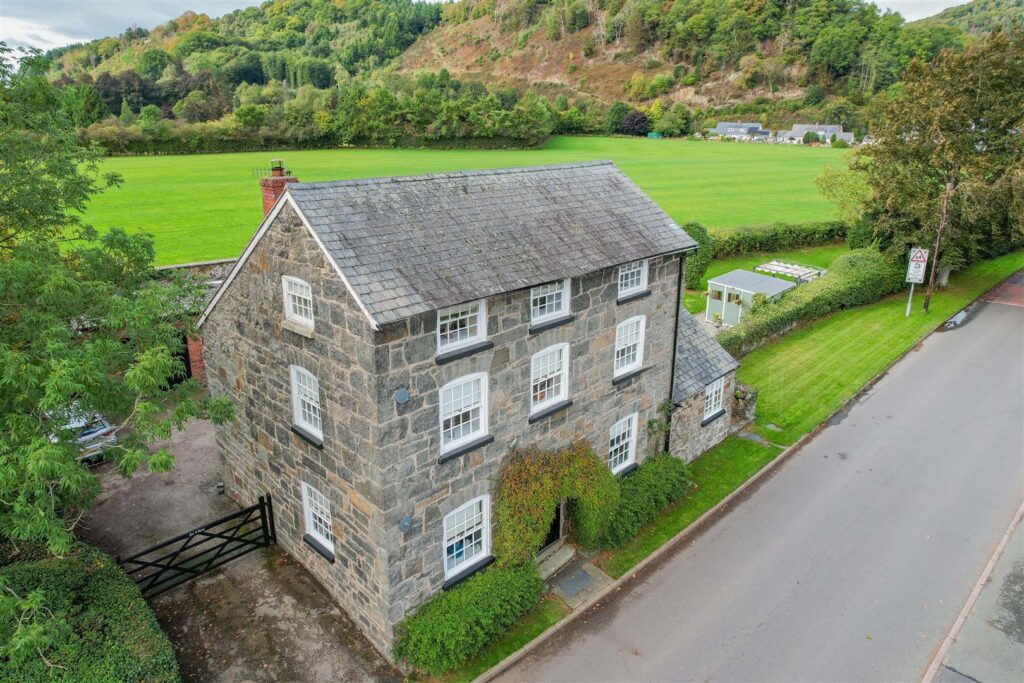 Meifod