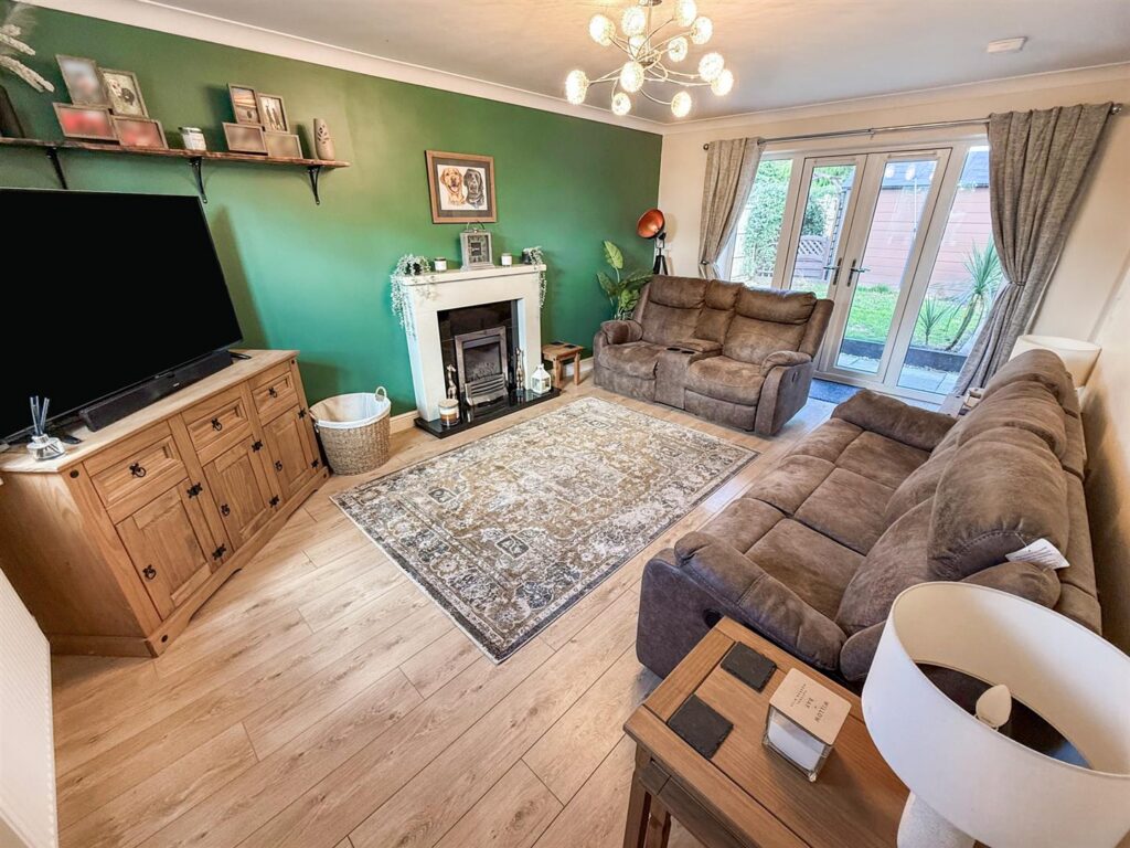 Middleton Road, Oswestry photo 4