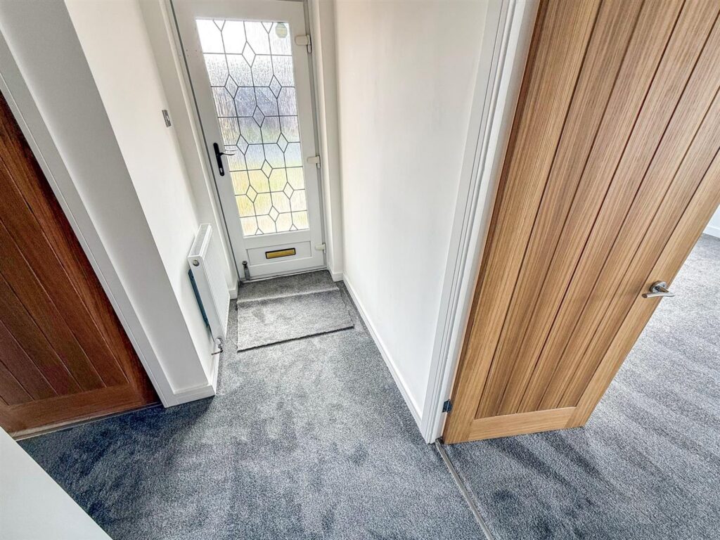Plas Cerrig Close, Whittington, Oswestry photo 13
