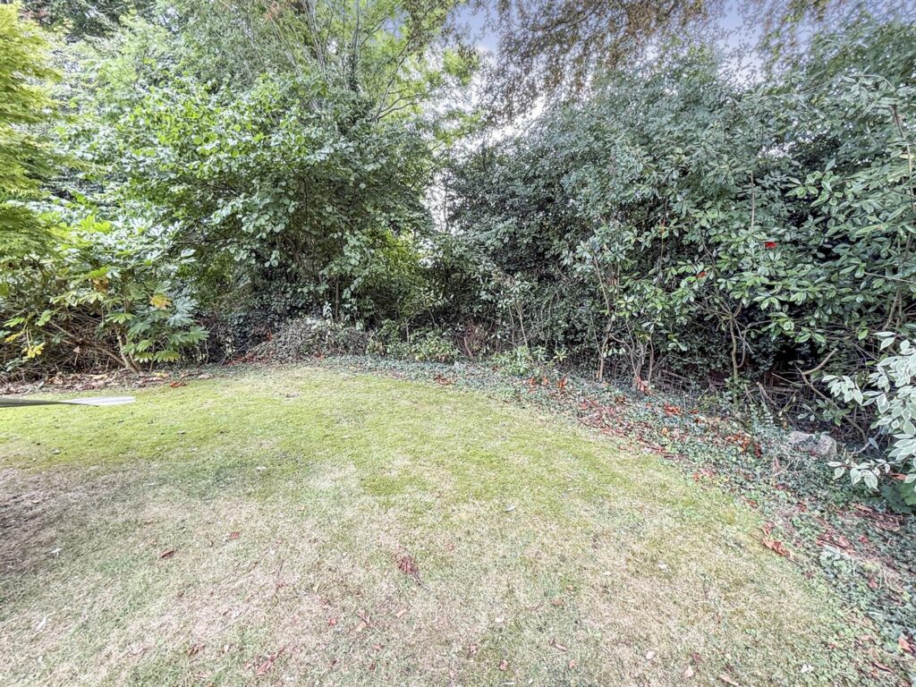 Mount Rise, Oswestry photo 23
