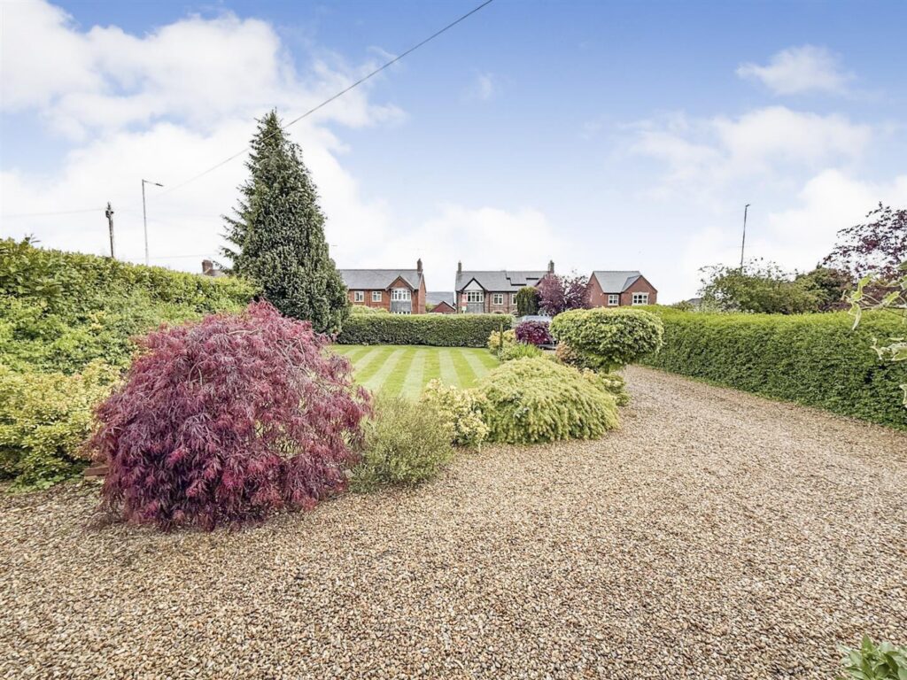 Whittington Road, Gobowen photo 22