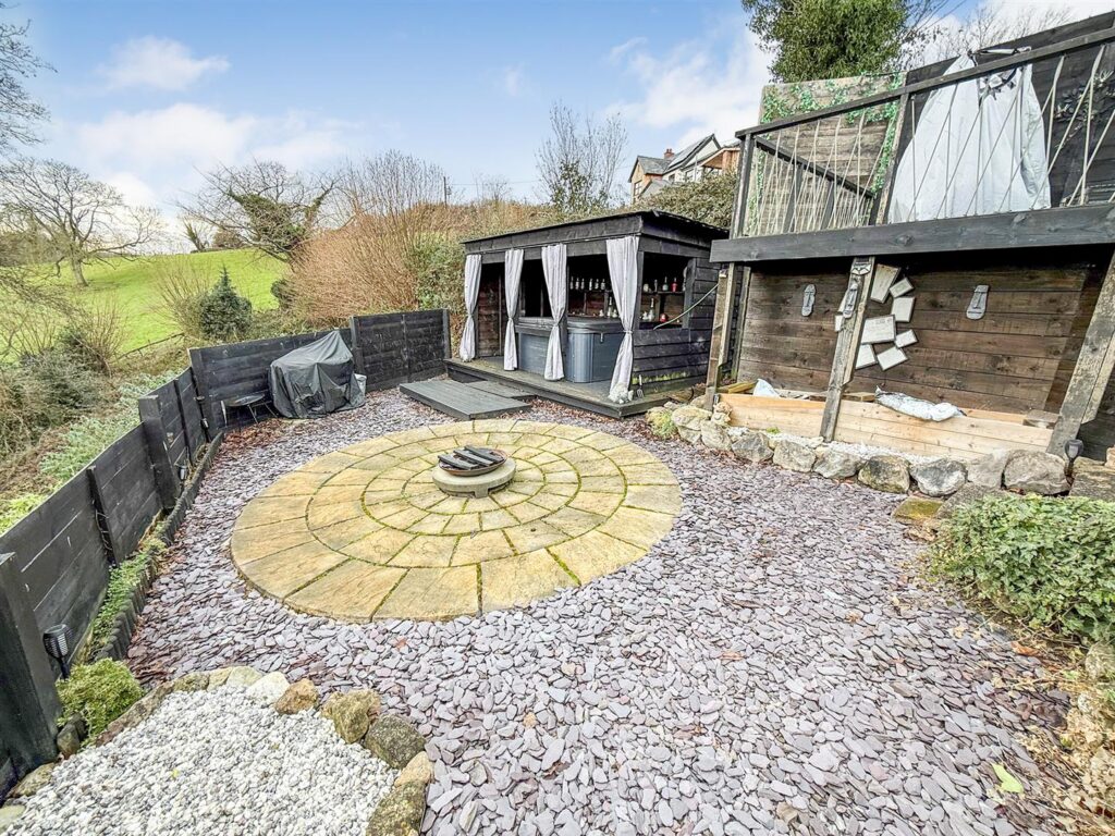 Fron Isaf, Chirk, Wrexham photo 18
