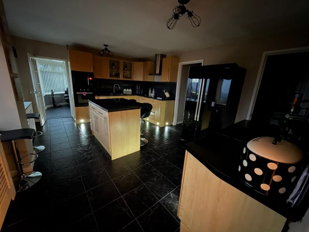Fron Isaf, Chirk, Wrexham photo 8