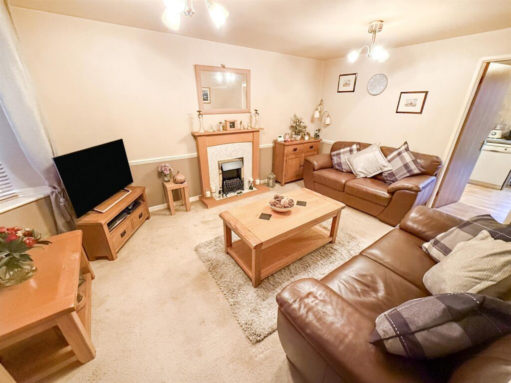 Cabin Lane, Oswestry photo 7