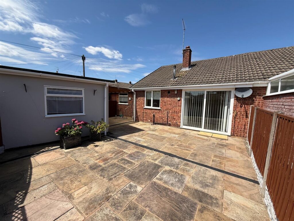 Bridgeman Road, Oswestry photo 14