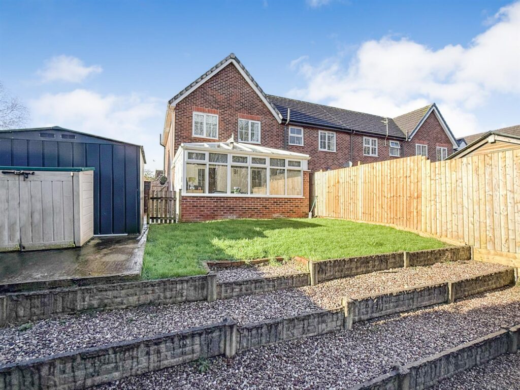 Henley Drive, Oswestry photo 5