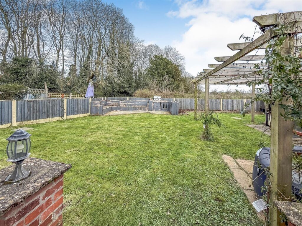 Brookside, Morda photo 18