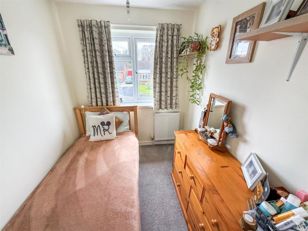 Rosehill Drive, Whittington, Oswestry photo 6