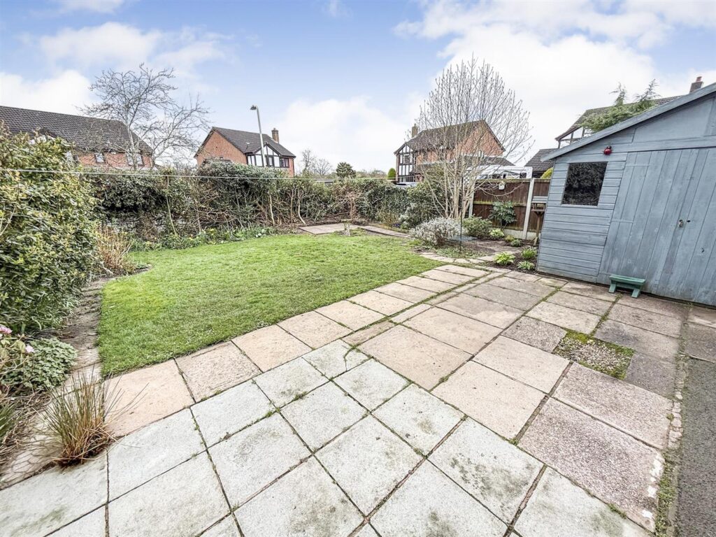 Rosehill Drive, Whittington, Oswestry photo 9