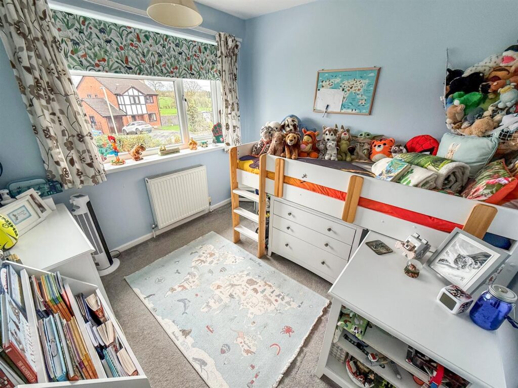 Rosehill Drive, Whittington, Oswestry photo 5