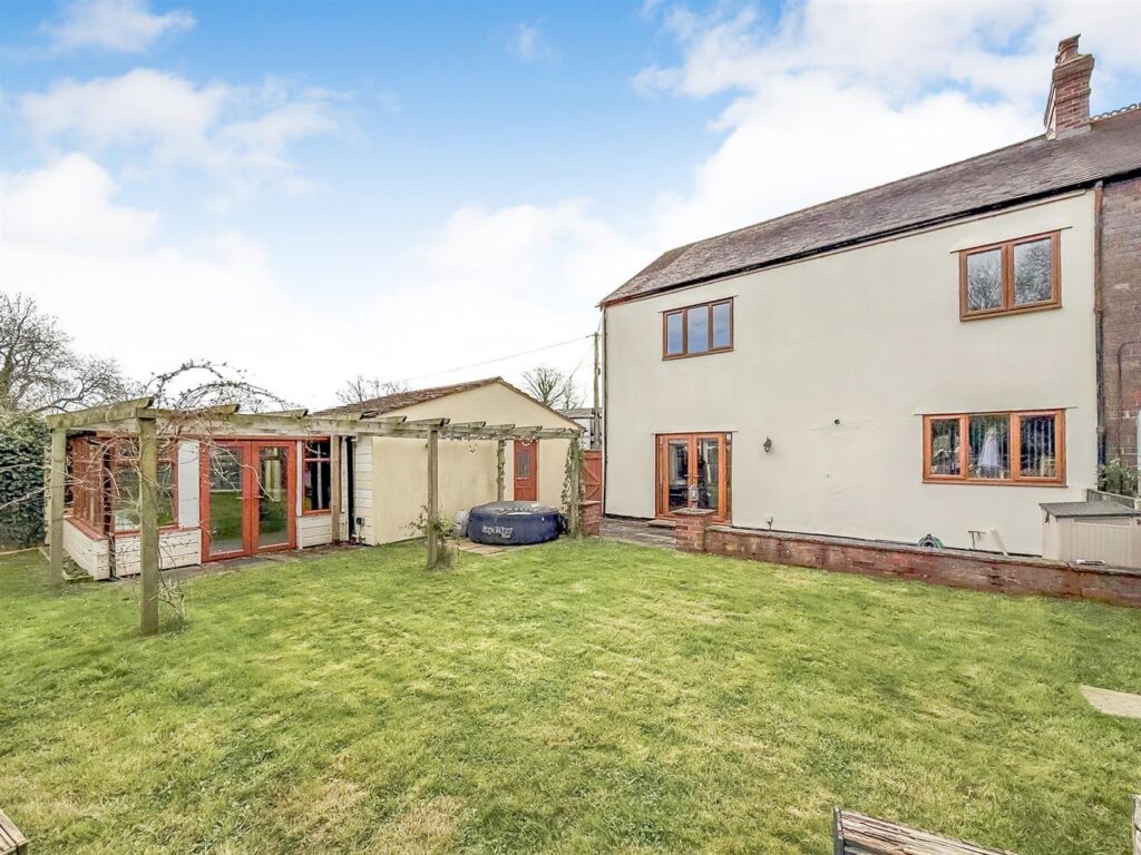 Brookside, Morda photo 3