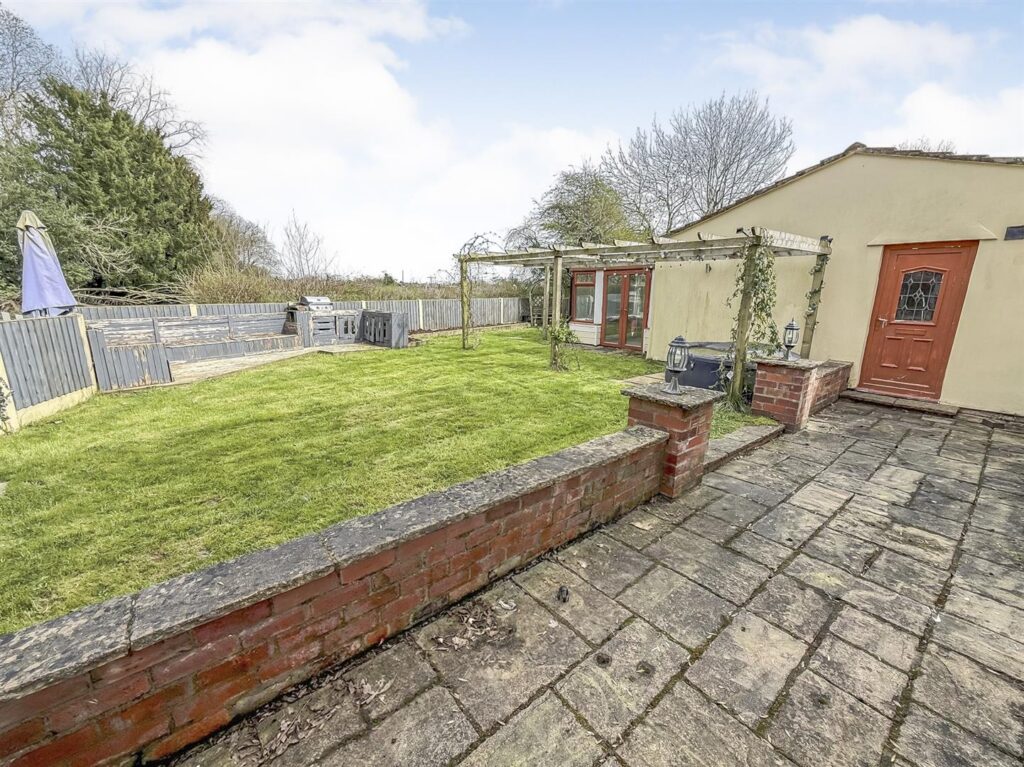 Brookside, Morda photo 5