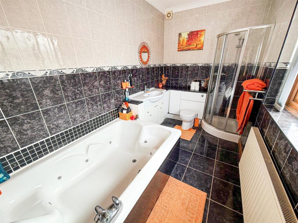Brookside, Morda photo 6