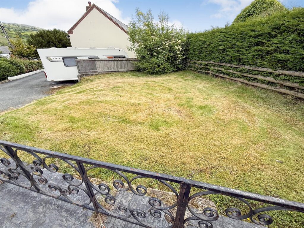 Penybontfawr, Oswestry photo 24