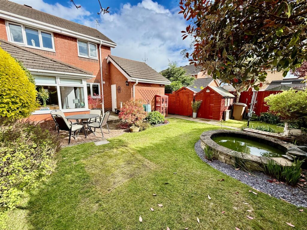 Aspen Grange, Weston Rhyn, Oswestry photo 4