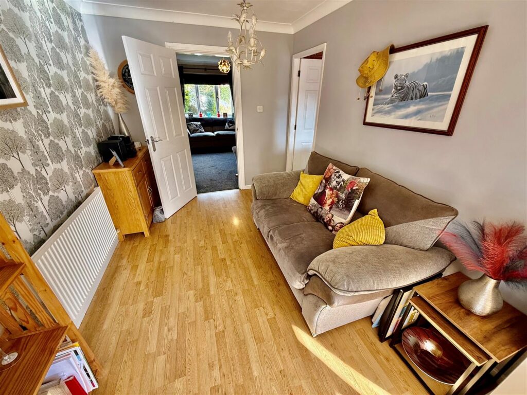 Aspen Grange, Weston Rhyn, Oswestry photo 9