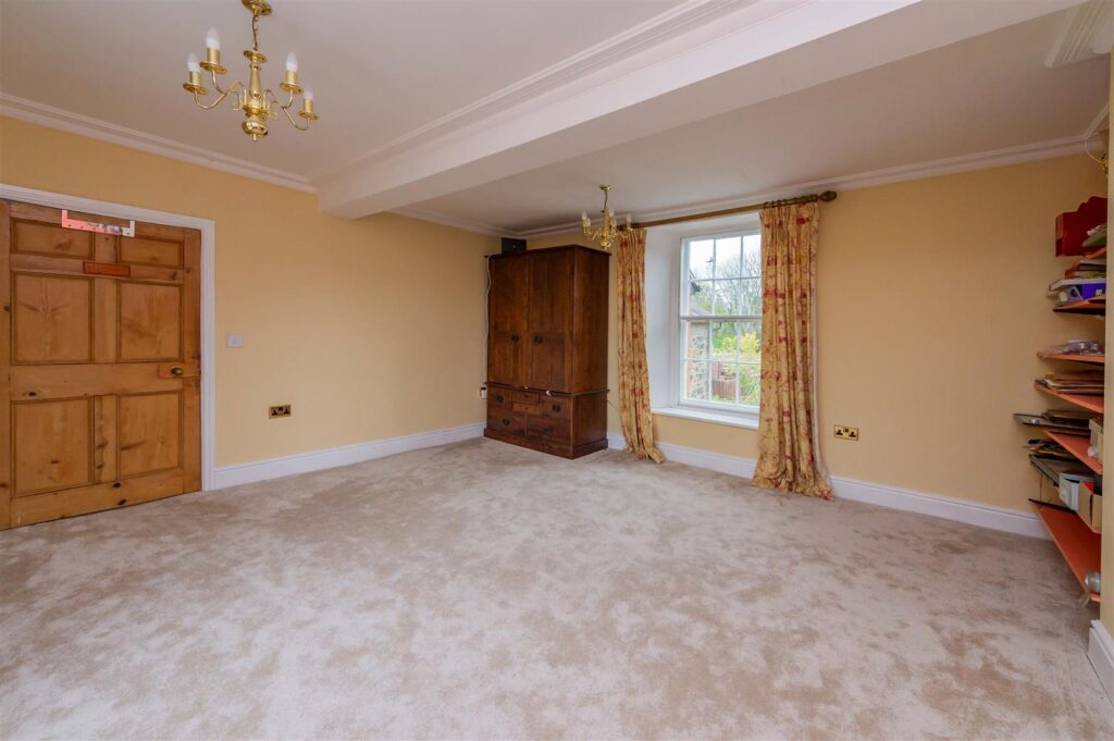 Severn Road, Welshpool photo 29