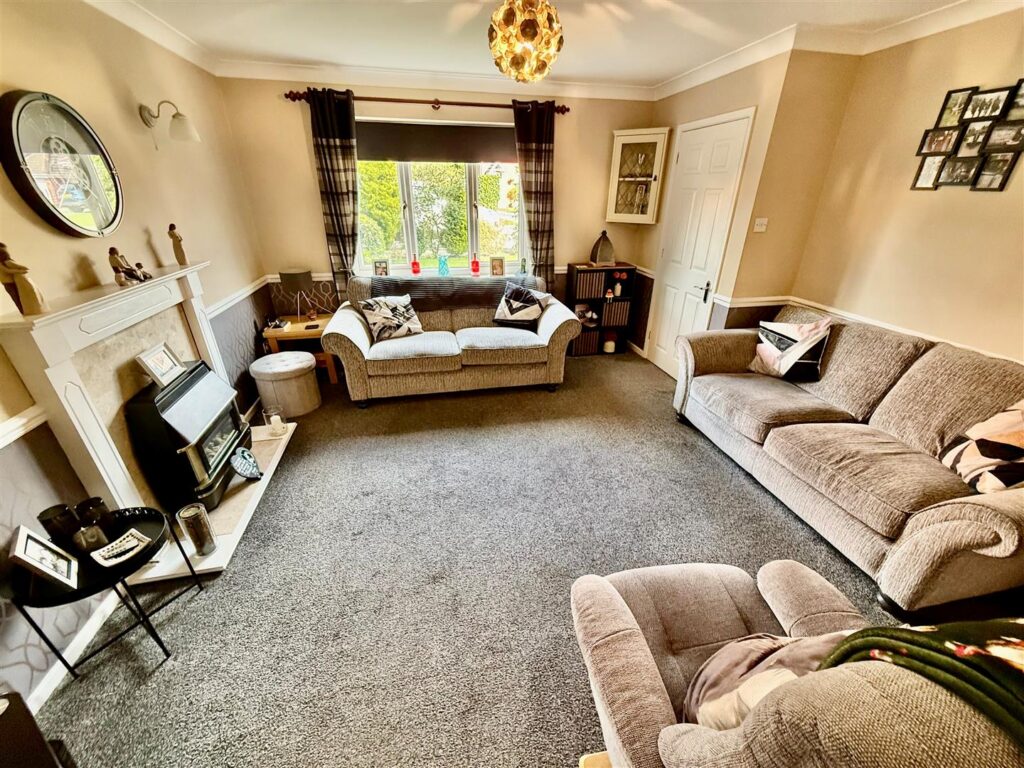 Aspen Grange, Weston Rhyn, Oswestry photo 2