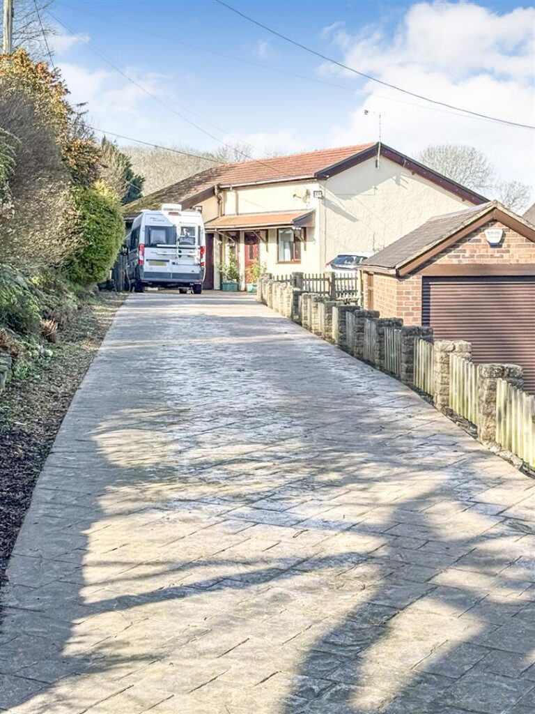 Pentre, Chirk, Wrexham photo 15