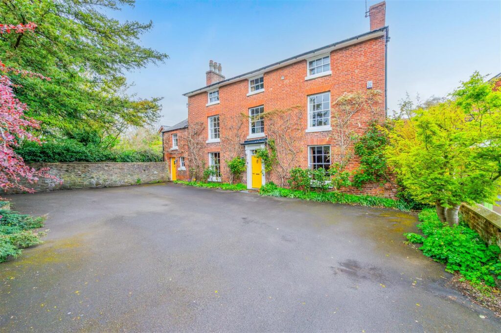 Severn Road, Welshpool photo 57