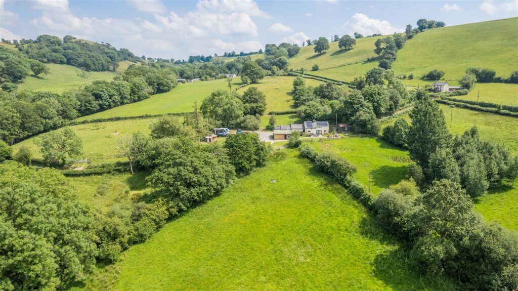 Pen-Y-Garnedd, Llanrhaeadr Ym Mochnant, Oswestry photo 1