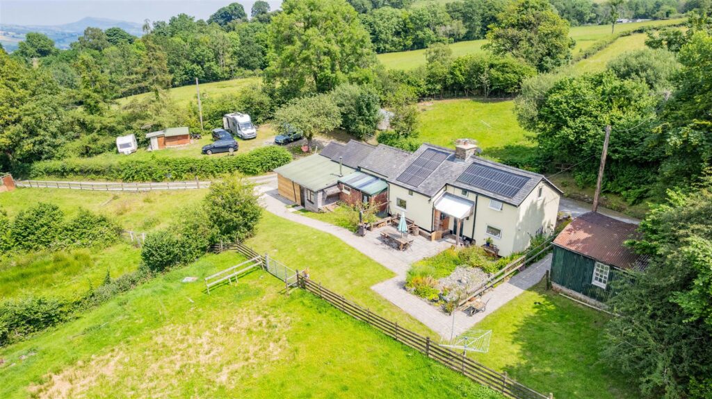 Pen-Y-Garnedd, Llanrhaeadr Ym Mochnant, Oswestry photo 5