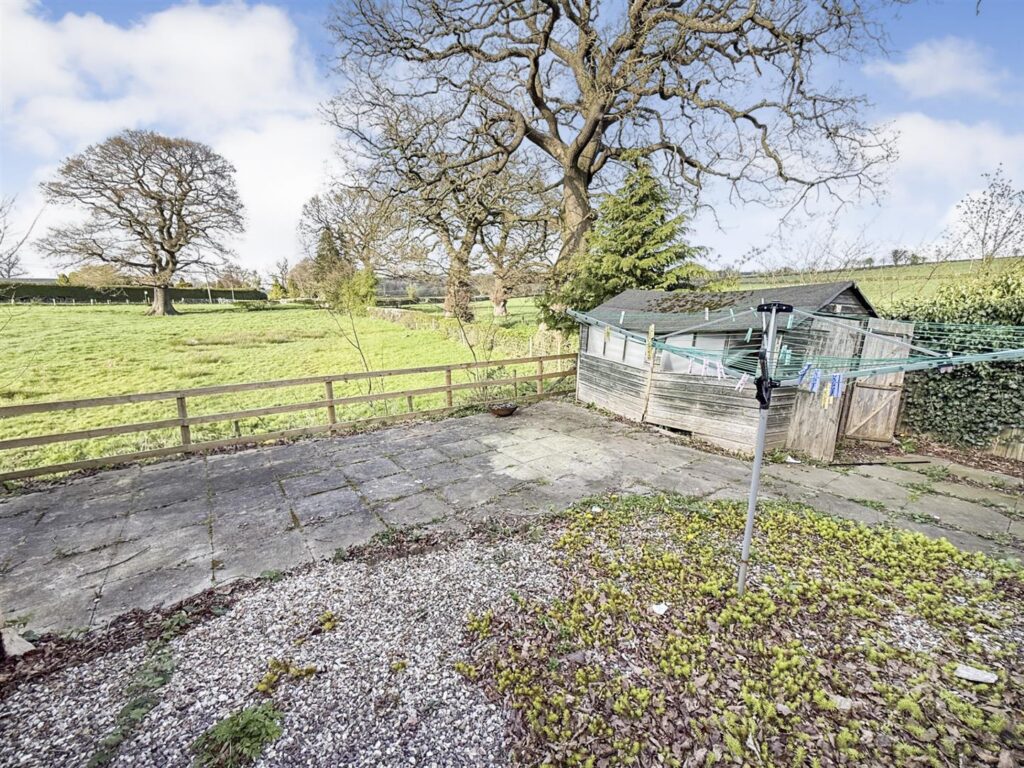 Yr Helfa, Chirk photo 3