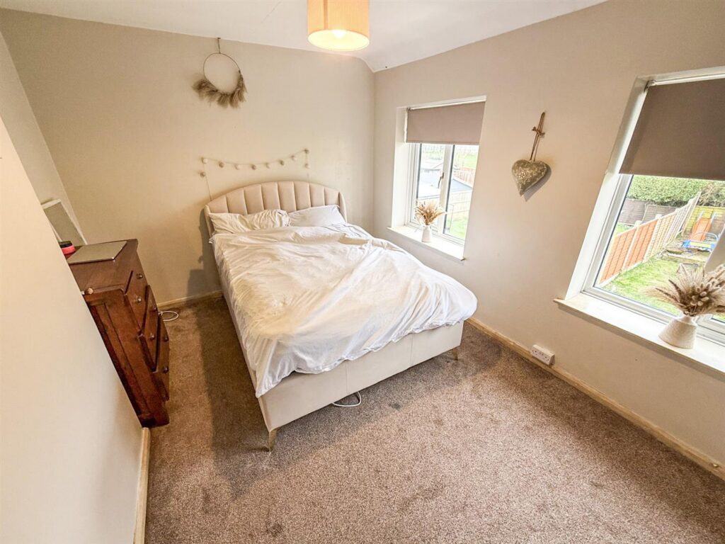 Hawthorn Grove, Oswestry photo 14