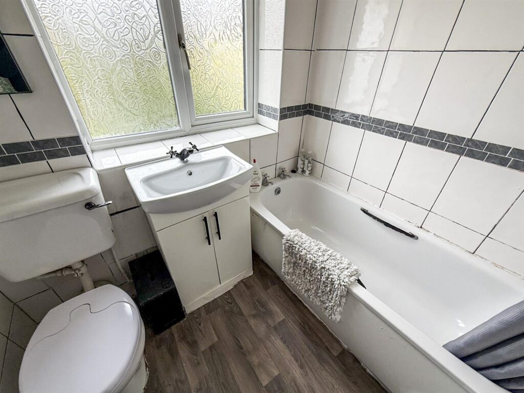 Hawthorn Grove, Oswestry photo 17