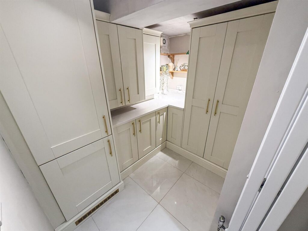 Hawthorn Grove, Oswestry photo 9