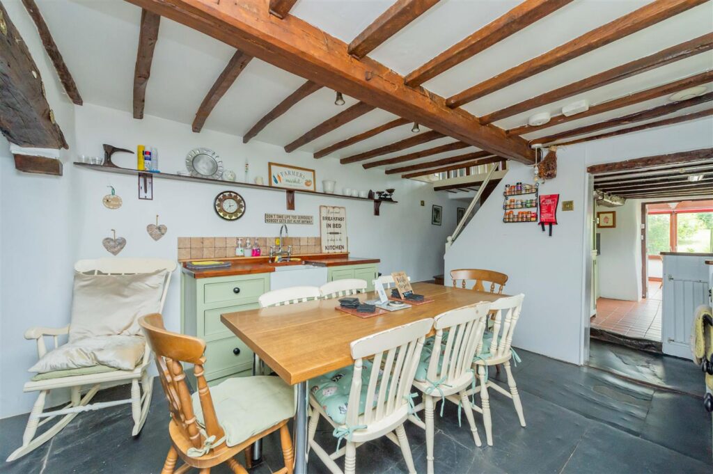 Cymdu, Llanrhaeadr Ym Mochnant photo 11