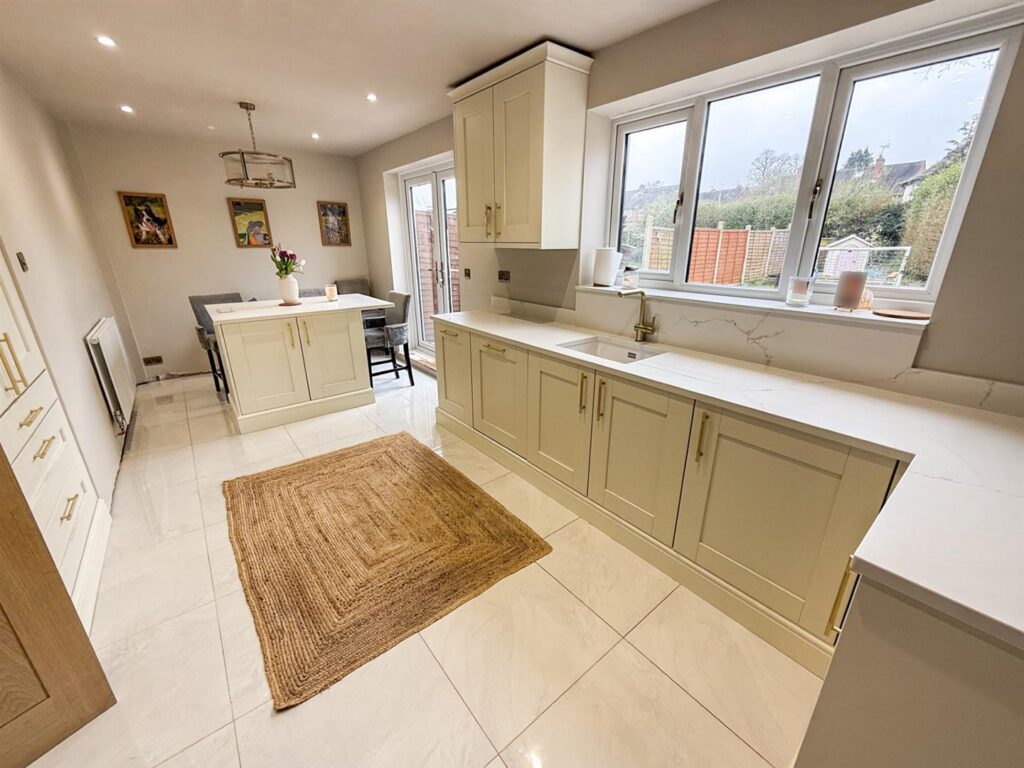 Hawthorn Grove, Oswestry photo 2