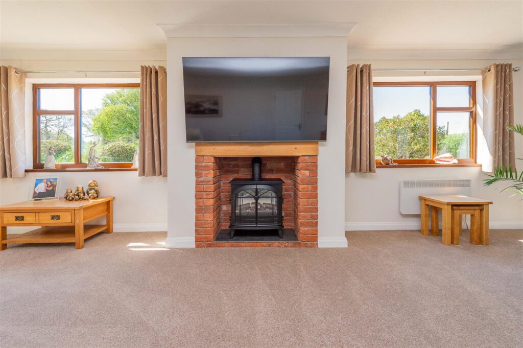 Woodhill, Oswestry photo 24