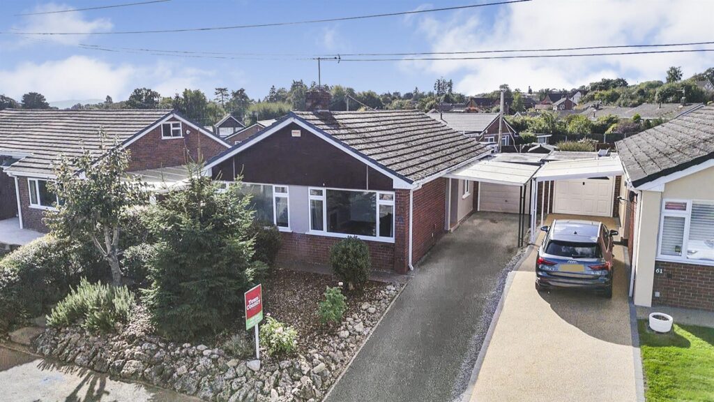 Hampton Road, Oswestry photo 17