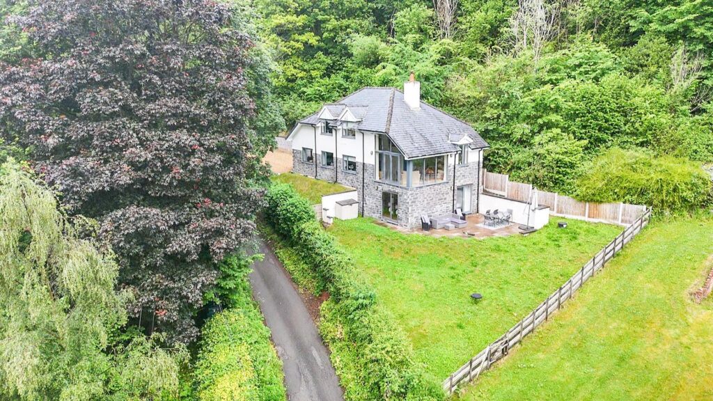 Quarry Road, Glyn Ceiriog, Llangollen photo 22