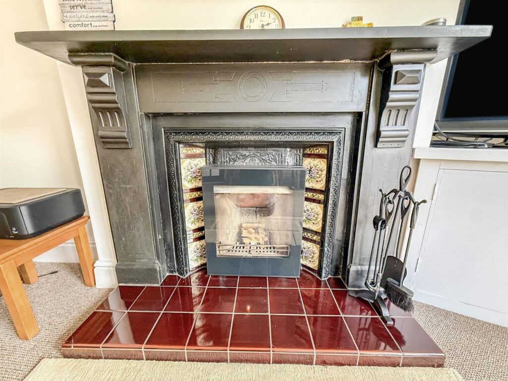 Ferrers Road, Oswestry photo 10