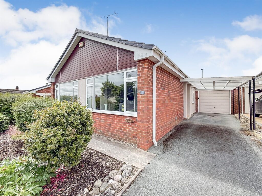Hampton Road, Oswestry photo 12