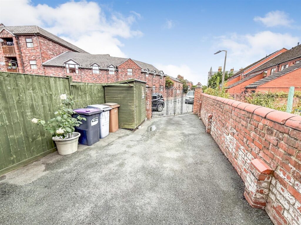 Ferrers Road, Oswestry photo 22