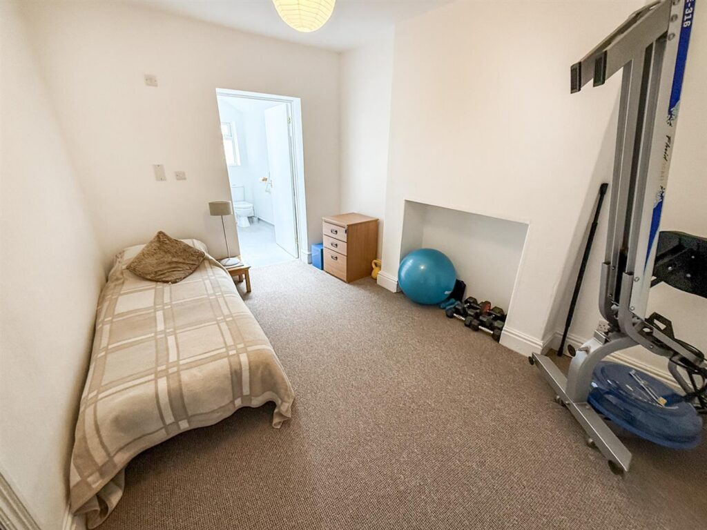 Ferrers Road, Oswestry photo 11