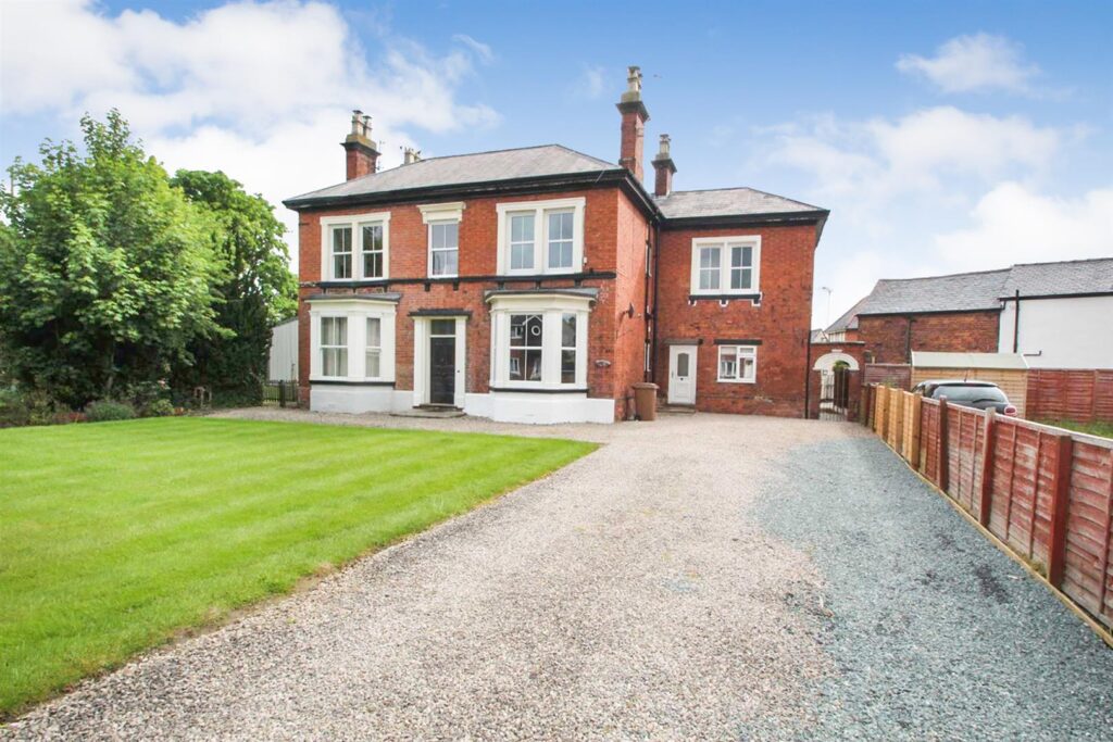 Fairfield House, Old St Martins Road, Gobowen