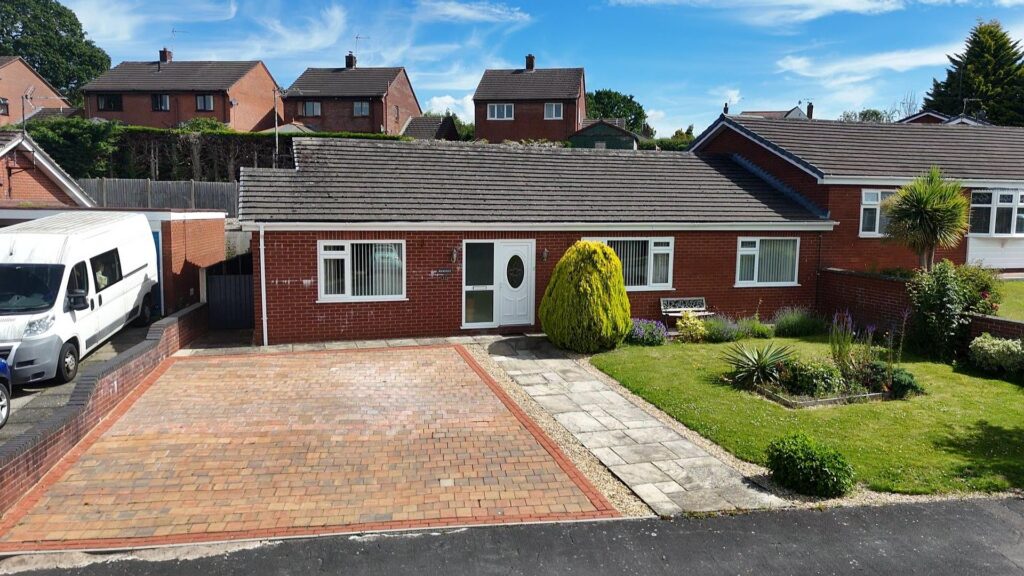 Perry Road, Gobowen, Oswestry photo 24